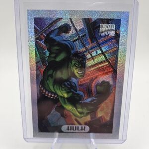 Marvel Hulk Holographic Card with Green and Silver